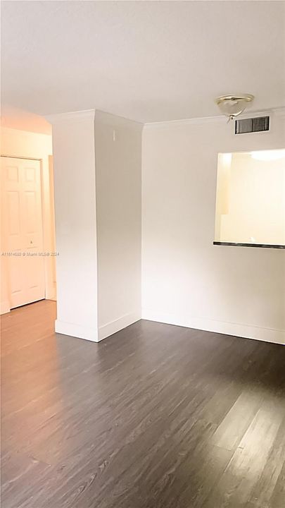 For Rent: $1,900 (1 beds, 1 baths, 634 Square Feet)