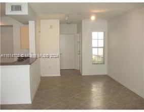 For Rent: $2,700 (2 beds, 2 baths, 1080 Square Feet)