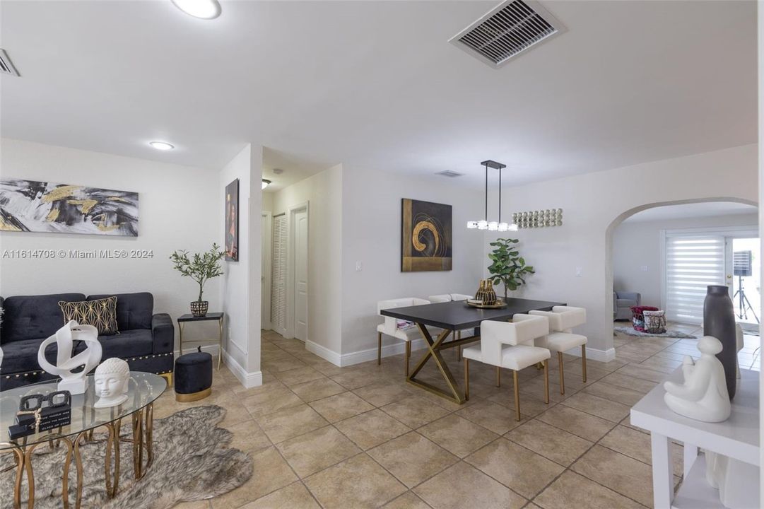 Active With Contract: $640,000 (3 beds, 2 baths, 1680 Square Feet)