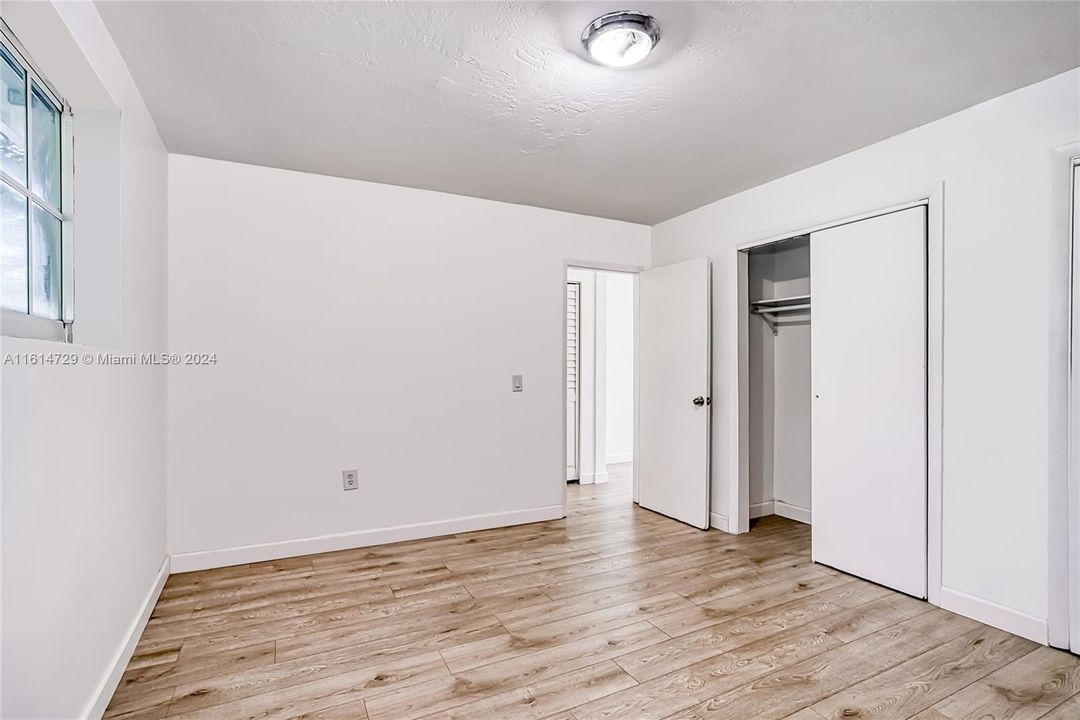 Active With Contract: $1,500 (1 beds, 1 baths, 603 Square Feet)