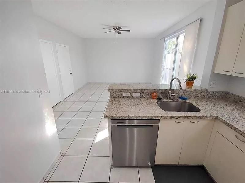 For Rent: $3,400 (3 beds, 2 baths, 1628 Square Feet)