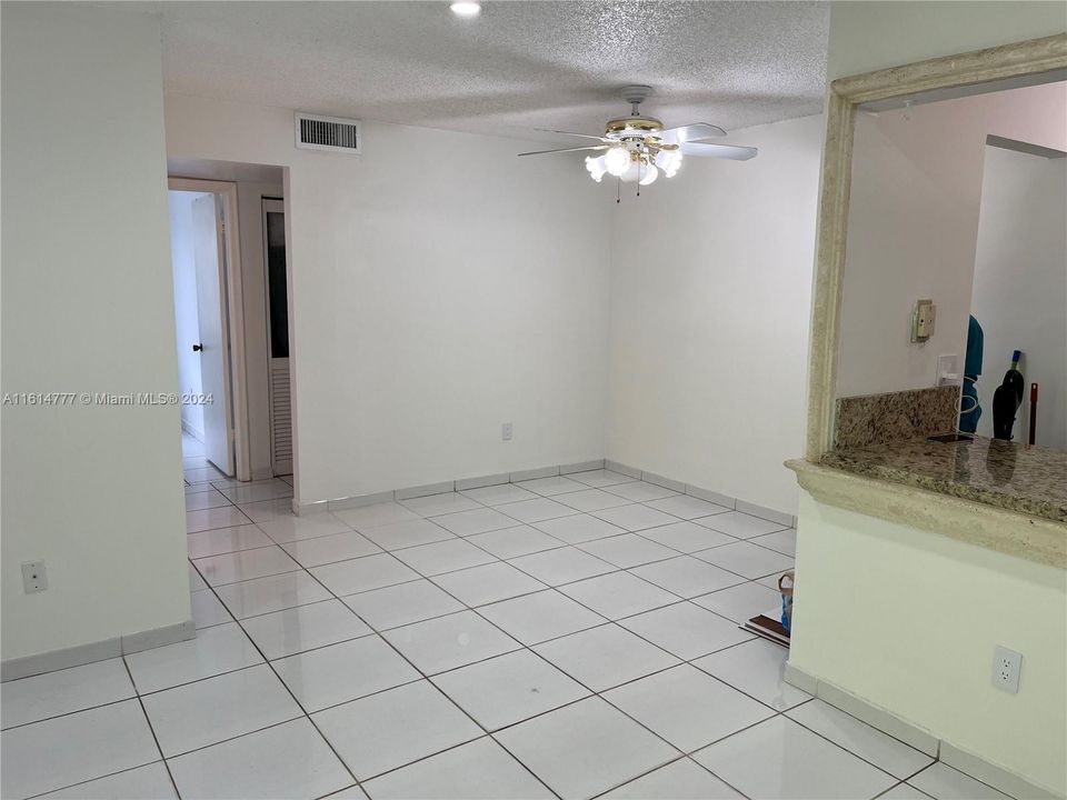 For Rent: $2,300 (2 beds, 2 baths, 747 Square Feet)