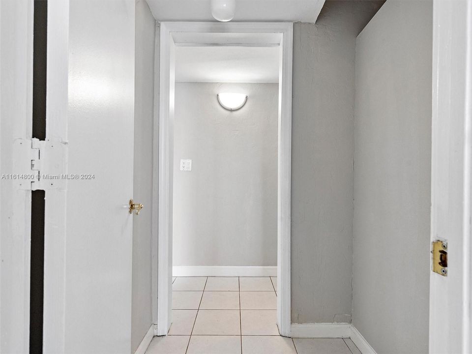 For Rent: $2,500 (2 beds, 2 baths, 1083 Square Feet)