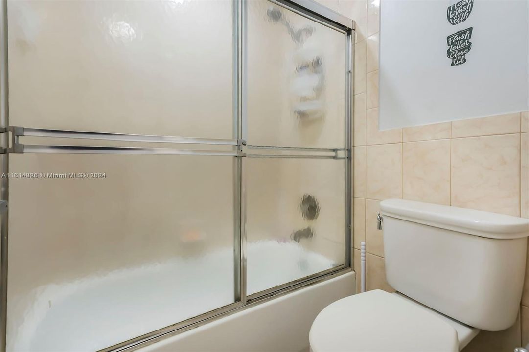 待售: $415,000 (3 贝兹, 2 浴室, 1449 平方英尺)