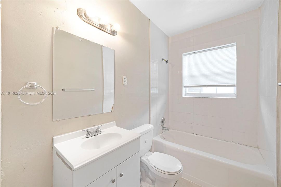 For Sale: $399,900 (3 beds, 2 baths, 1930 Square Feet)