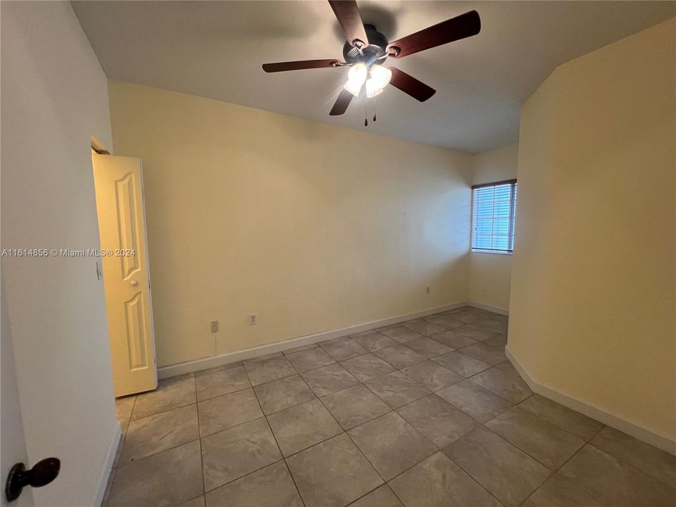 For Rent: $2,850 (3 beds, 2 baths, 1571 Square Feet)