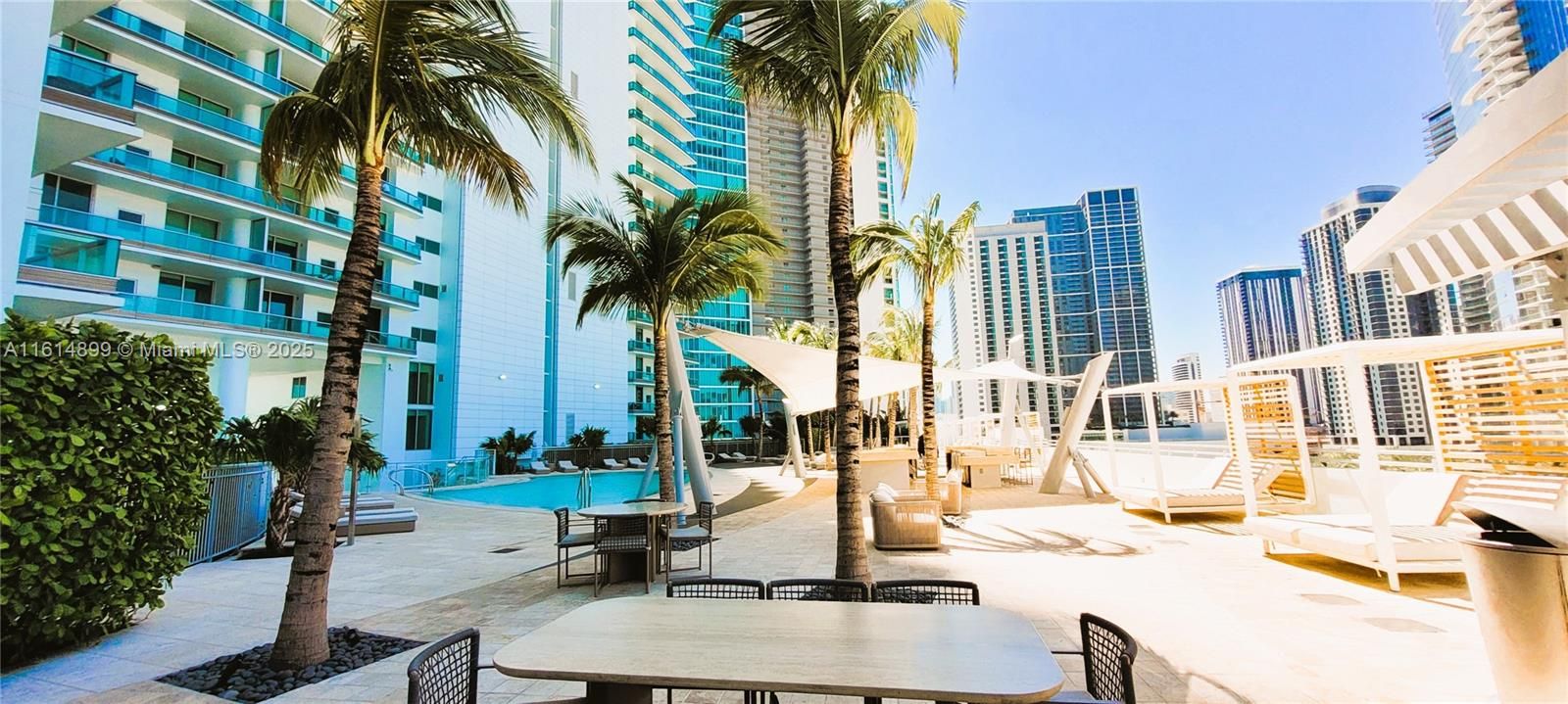 Recently Sold: $649,000 (1 beds, 2 baths, 912 Square Feet)