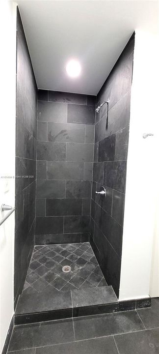 Recently Sold: $649,000 (1 beds, 2 baths, 912 Square Feet)