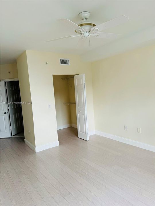 For Rent: $4,000 (3 beds, 2 baths, 1264 Square Feet)