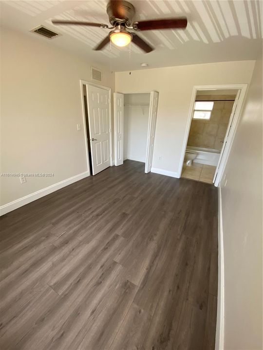 For Rent: $2,350 (2 beds, 2 baths, 1250 Square Feet)