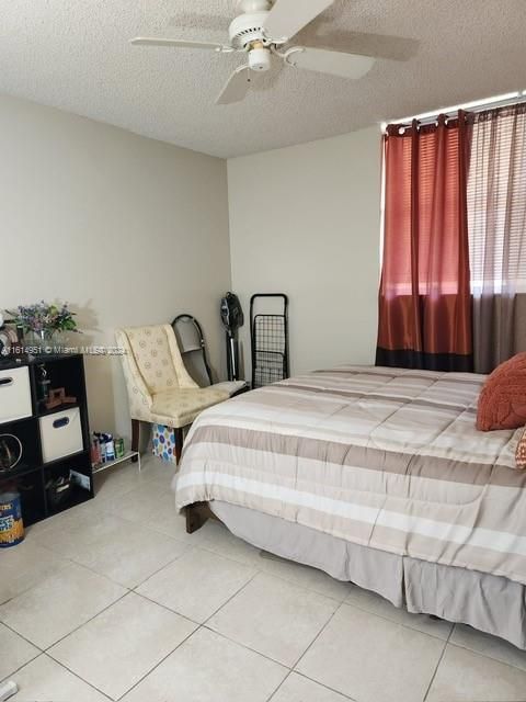 For Sale: $135,000 (2 beds, 2 baths, 1100 Square Feet)