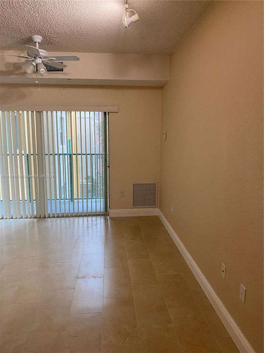 For Rent: $2,000 (1 beds, 1 baths, 522 Square Feet)