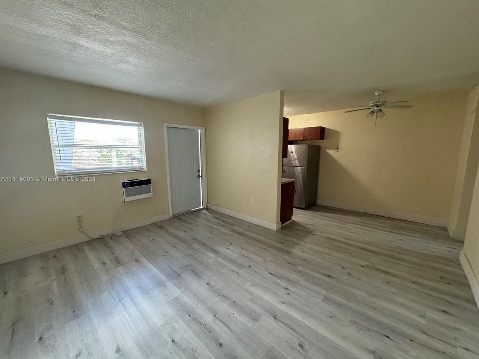 For Rent: $1,500 (1 beds, 1 baths, 511 Square Feet)