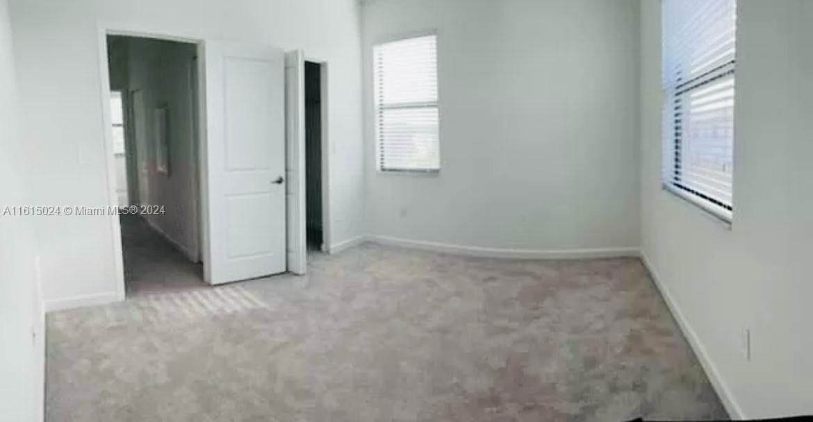 For Rent: $2,900 (3 beds, 3 baths, 1328 Square Feet)