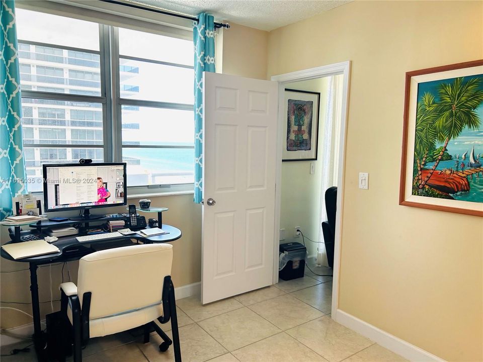 For Sale: $626,000 (2 beds, 2 baths, 1323 Square Feet)