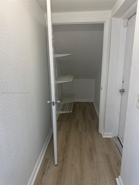 For Rent: $2,100 (2 beds, 2 baths, 1035 Square Feet)