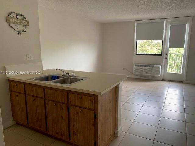 For Rent: $1,300 (1 beds, 1 baths, 468 Square Feet)