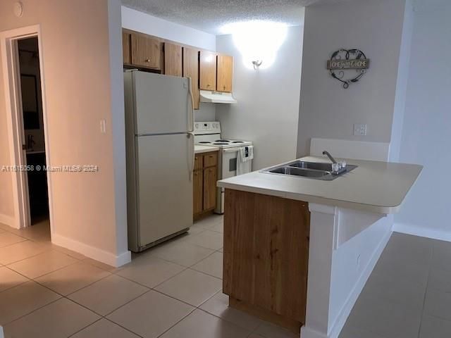 For Rent: $1,300 (1 beds, 1 baths, 468 Square Feet)