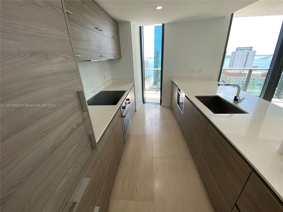 En Venta: $1,350,000 (3 camas, 2 baños, 1281 Pies cuadrados)