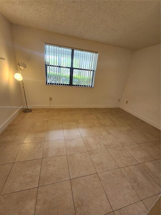 For Rent: $2,750 (2 beds, 2 baths, 1292 Square Feet)