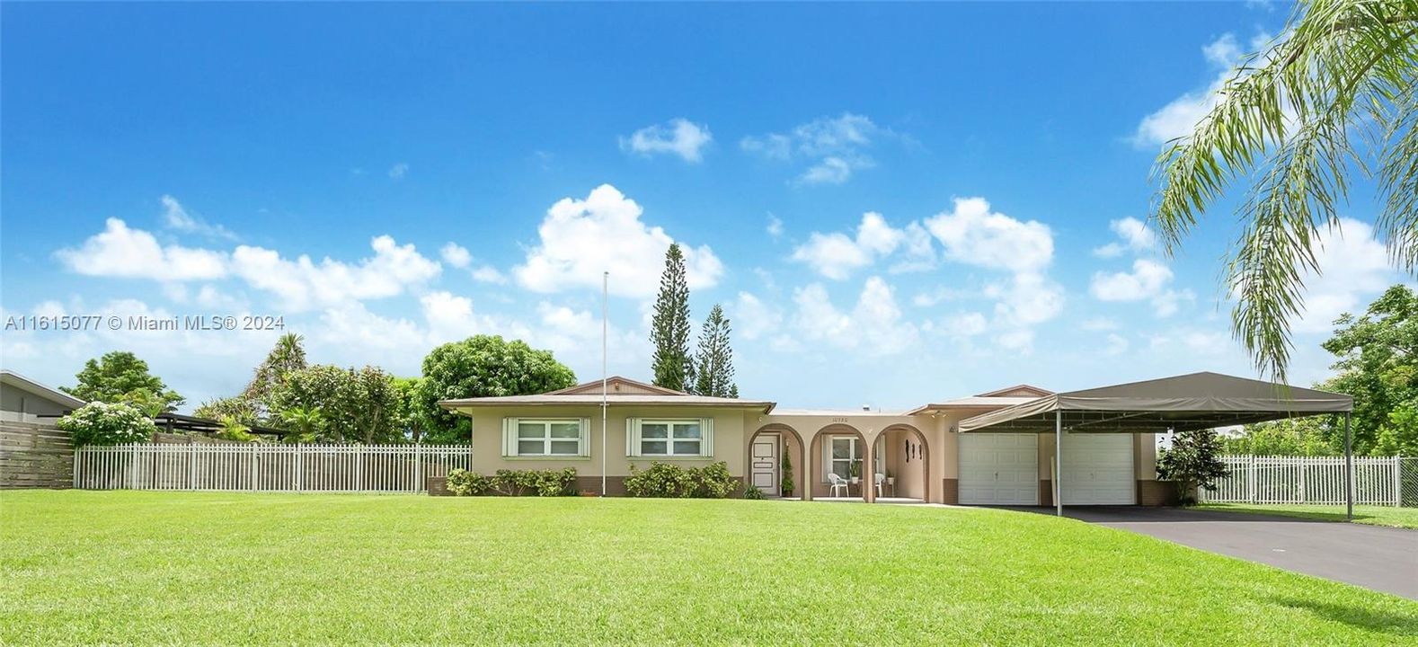 For Sale: $805,000 (3 beds, 2 baths, 1725 Square Feet)