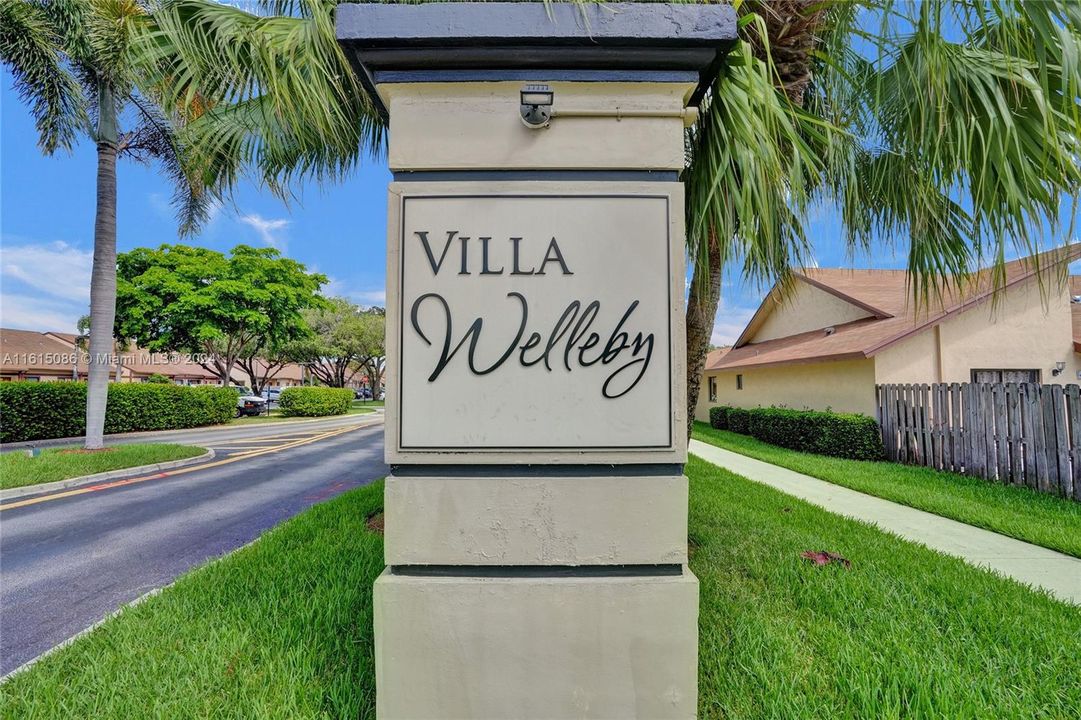 Community Entrance to Southpointe-Villa Welleby