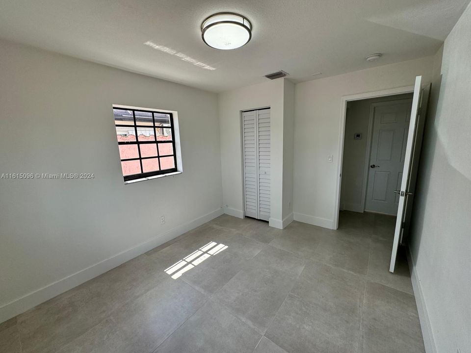 For Rent: $4,500 (3 beds, 2 baths, 2571 Square Feet)