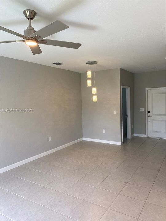 For Rent: $3,500 (3 beds, 2 baths, 1362 Square Feet)