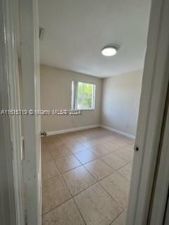 For Rent: $2,900 (3 beds, 2 baths, 1387 Square Feet)