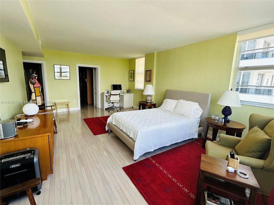 En Venta: $899,000 (2 camas, 2 baños, 1776 Pies cuadrados)