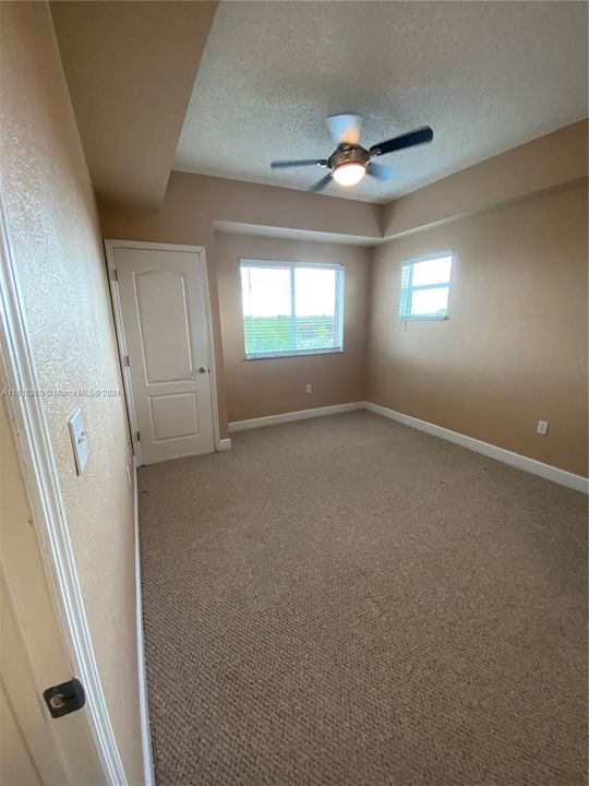 For Rent: $2,700 (2 beds, 2 baths, 1010 Square Feet)