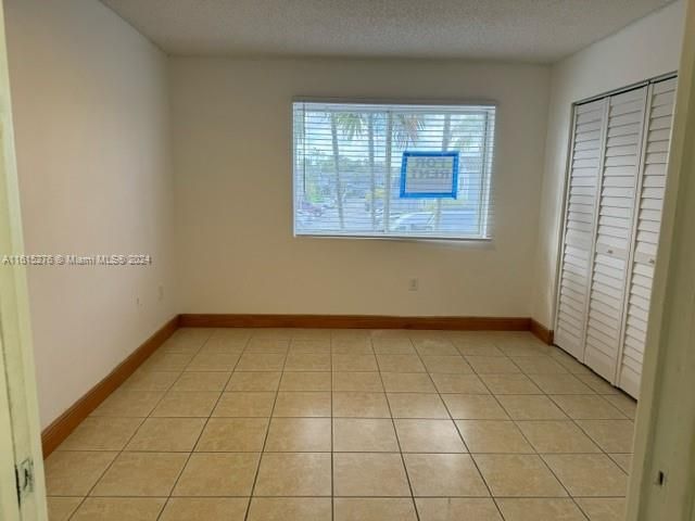 For Rent: $2,400 (2 beds, 2 baths, 800 Square Feet)