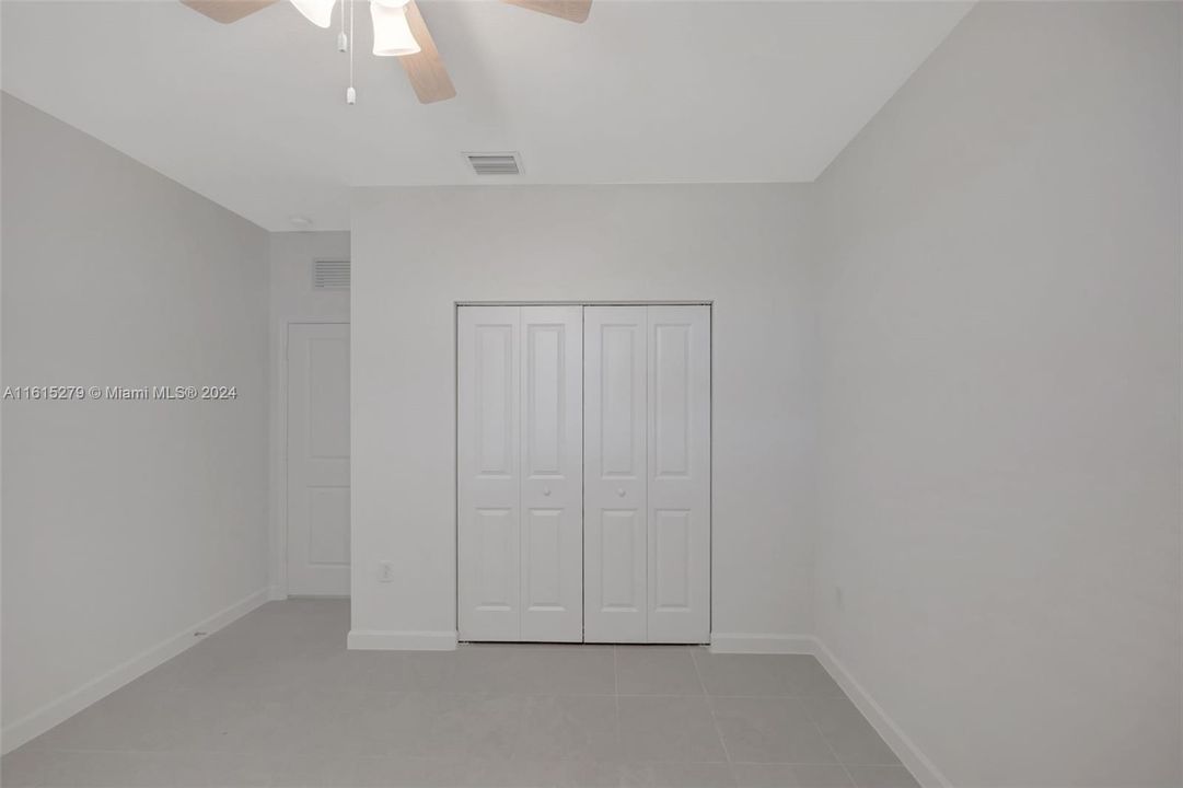 Active With Contract: $1,995 (1 beds, 1 baths, 0 Square Feet)