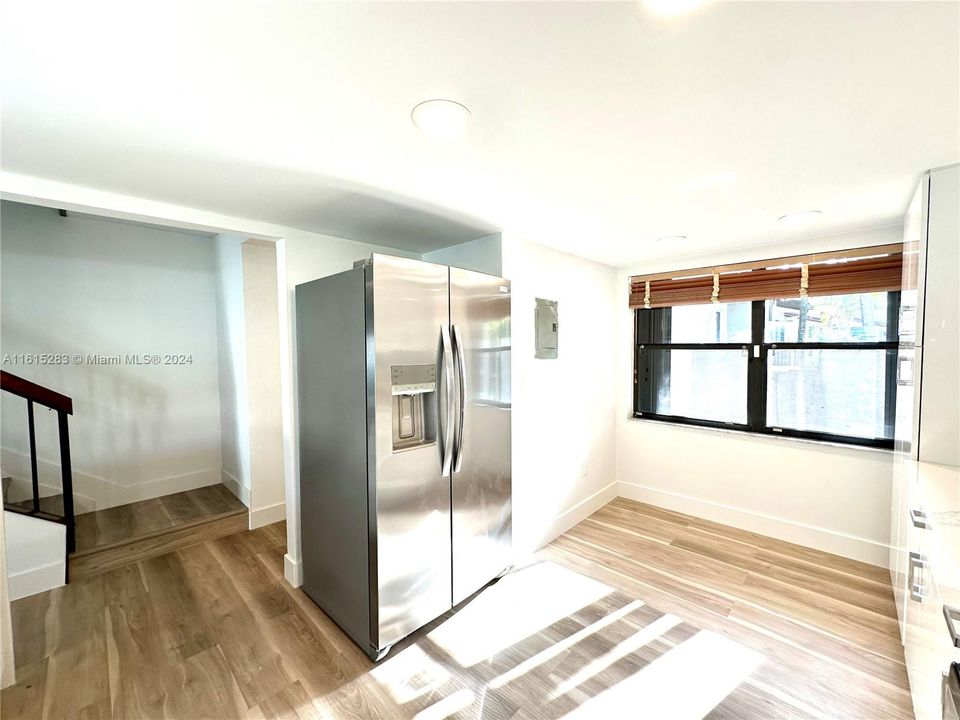 For Sale: $495,000 (2 beds, 2 baths, 1422 Square Feet)