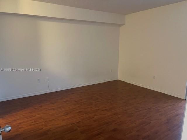 For Rent: $2,500 (2 beds, 2 baths, 1080 Square Feet)