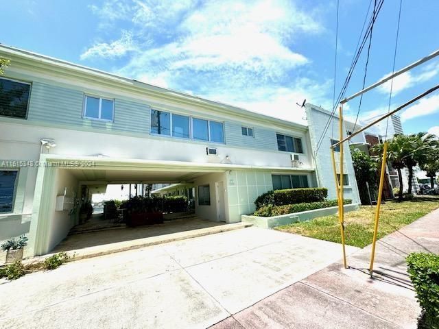 En Venta: $235,000 (1 camas, 1 baños, 715 Pies cuadrados)