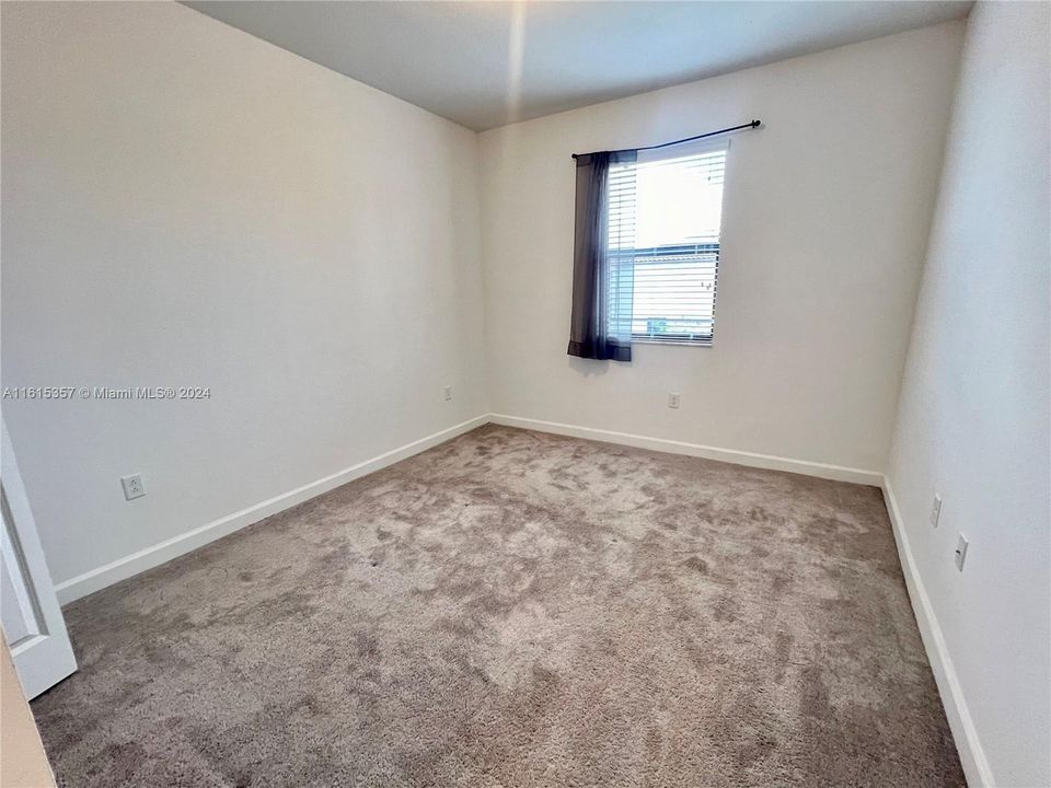 For Rent: $2,900 (3 beds, 2 baths, 1695 Square Feet)
