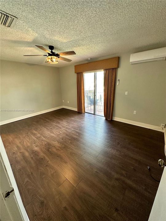 For Rent: $3,150 (3 beds, 2 baths, 1340 Square Feet)