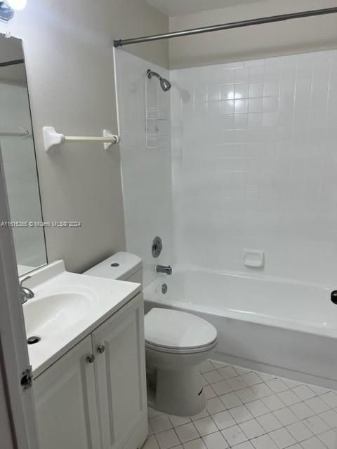 For Rent: $2,100 (2 beds, 2 baths, 1096 Square Feet)