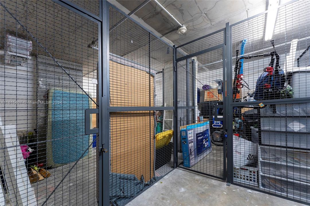 Recently Sold: $450,000 (2 beds, 2 baths, 1086 Square Feet)