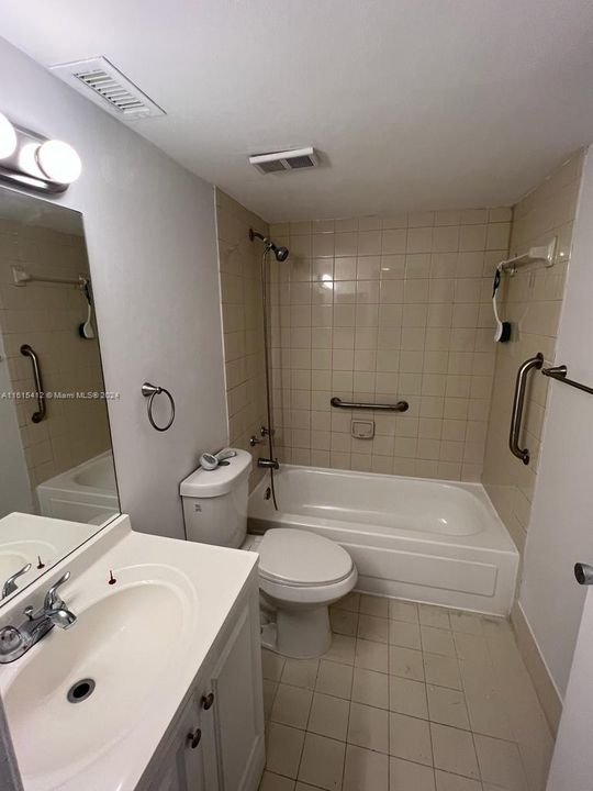 2ND BATHROOM