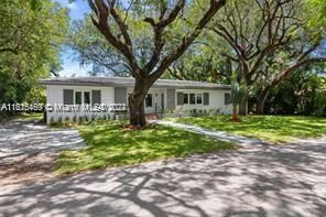 For Sale: $1,675,000 (2 beds, 2 baths, 1288 Square Feet)