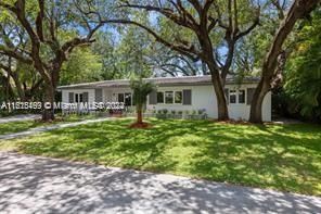 For Sale: $1,675,000 (2 beds, 2 baths, 1288 Square Feet)