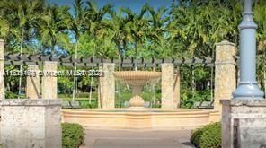 For Sale: $1,675,000 (2 beds, 2 baths, 1288 Square Feet)