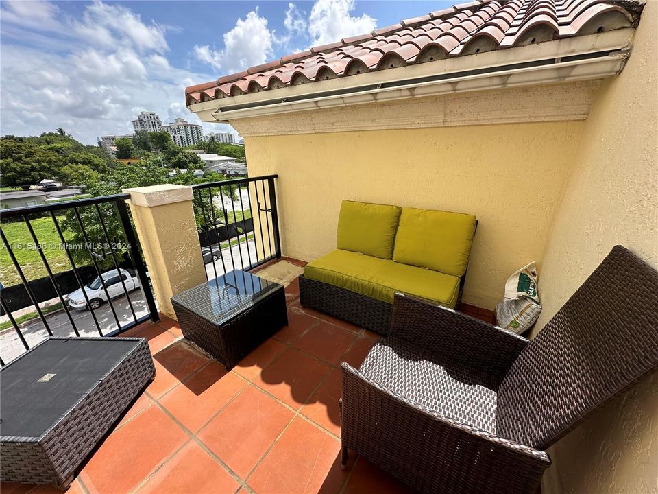 MASTER BEDROOM PRIVATE TERRACE