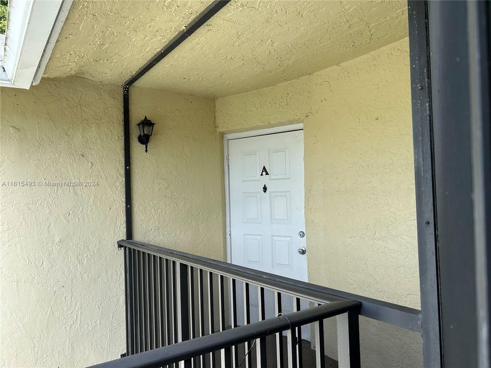 For Rent: $2,301 (3 beds, 2 baths, 1195 Square Feet)