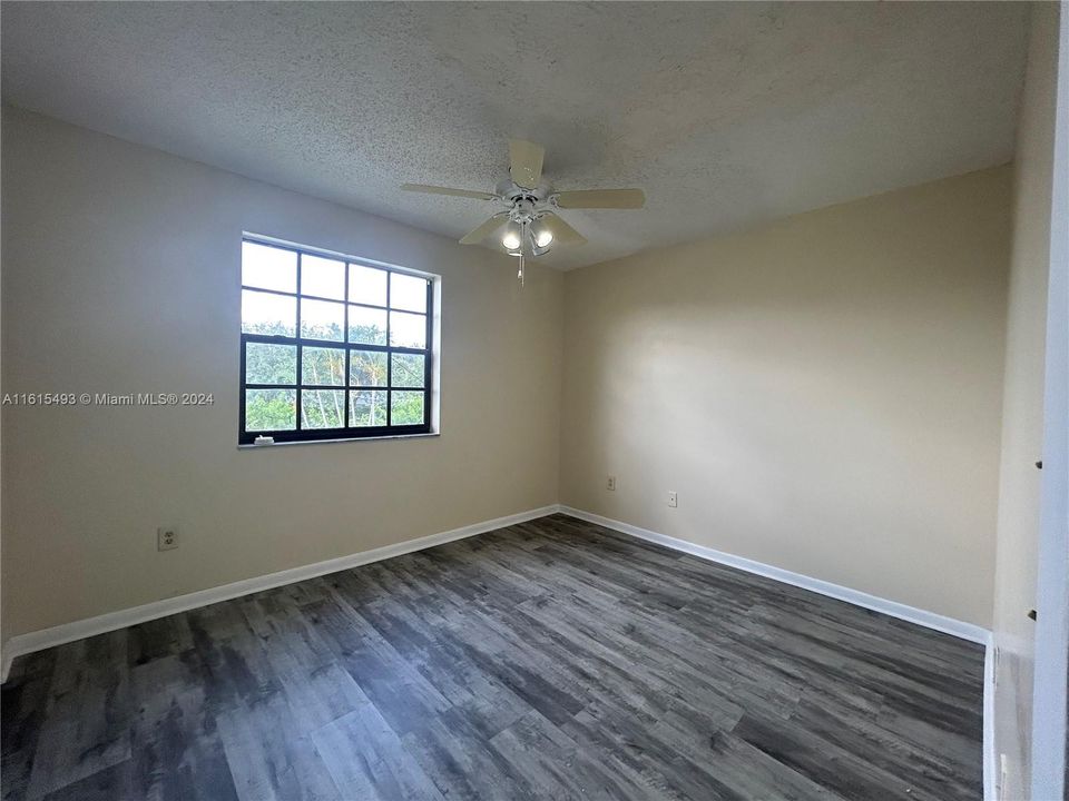 For Rent: $2,301 (3 beds, 2 baths, 1195 Square Feet)