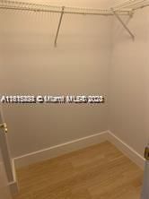 For Rent: $1,650 (1 beds, 1 baths, 940 Square Feet)