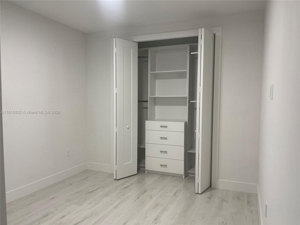 For Rent: $3,100 (2 beds, 2 baths, 2342 Square Feet)