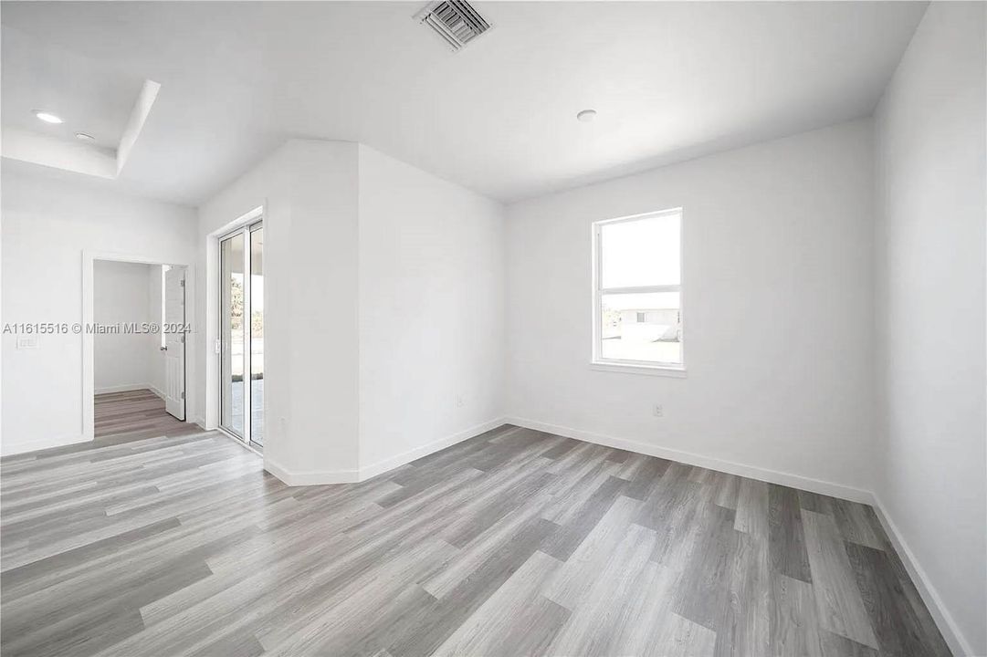 Dining Area with Open Concept, White/Gray Color Squema.